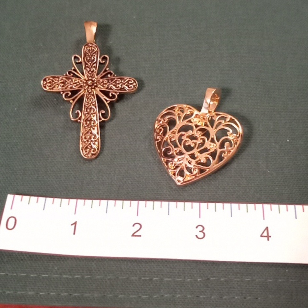 EUC Lot Of 4 Gold-Tone Statement Jewelry Including Choker, Peacock Pendant - Picture 5 of 10